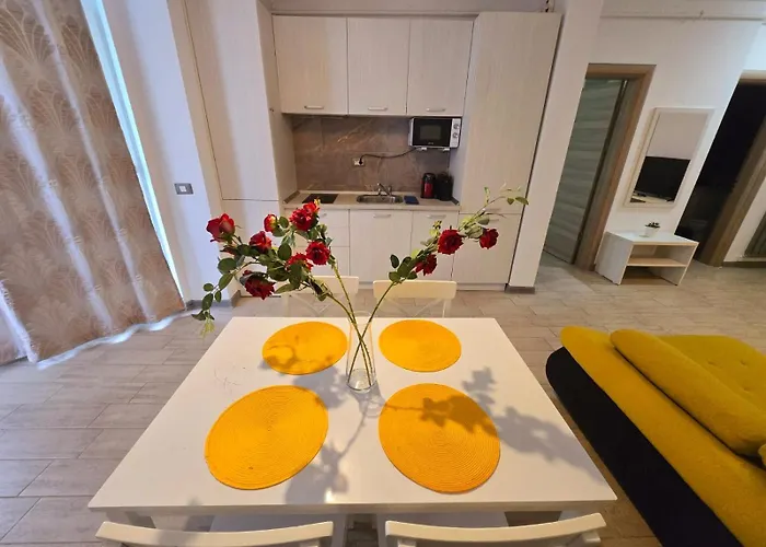 Large Family - Mamaia Nord And Pool Apartman Năvodari