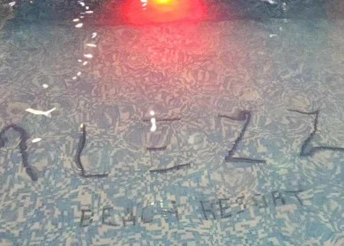 Large Family - Mamaia Nord And Pool *