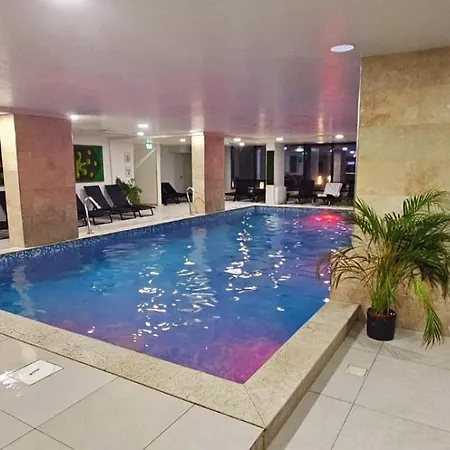 Large Family - Mamaia Nord And Pool Apartment *